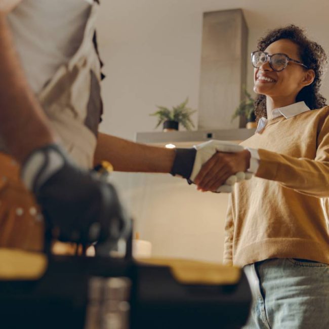 Trouvez un dépanneur d'urgence fiable sans vous faire piéger